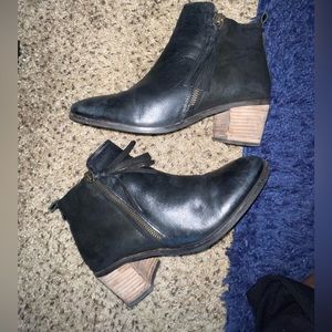 Crevo Autumn Tassel Leather ankle boots Black size 8.5